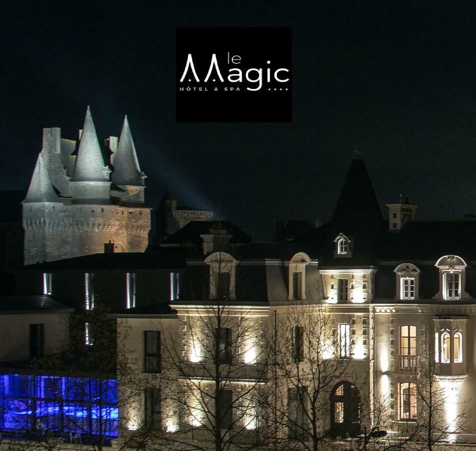 Hotel Le Magic & 4*