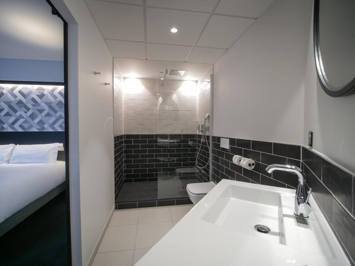 Le Magic & Hotel 4*