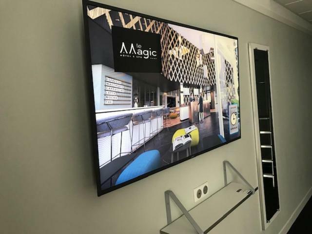 Hotel Le Magic &